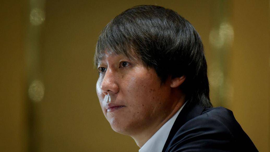 美女扒开内裤让男人爽